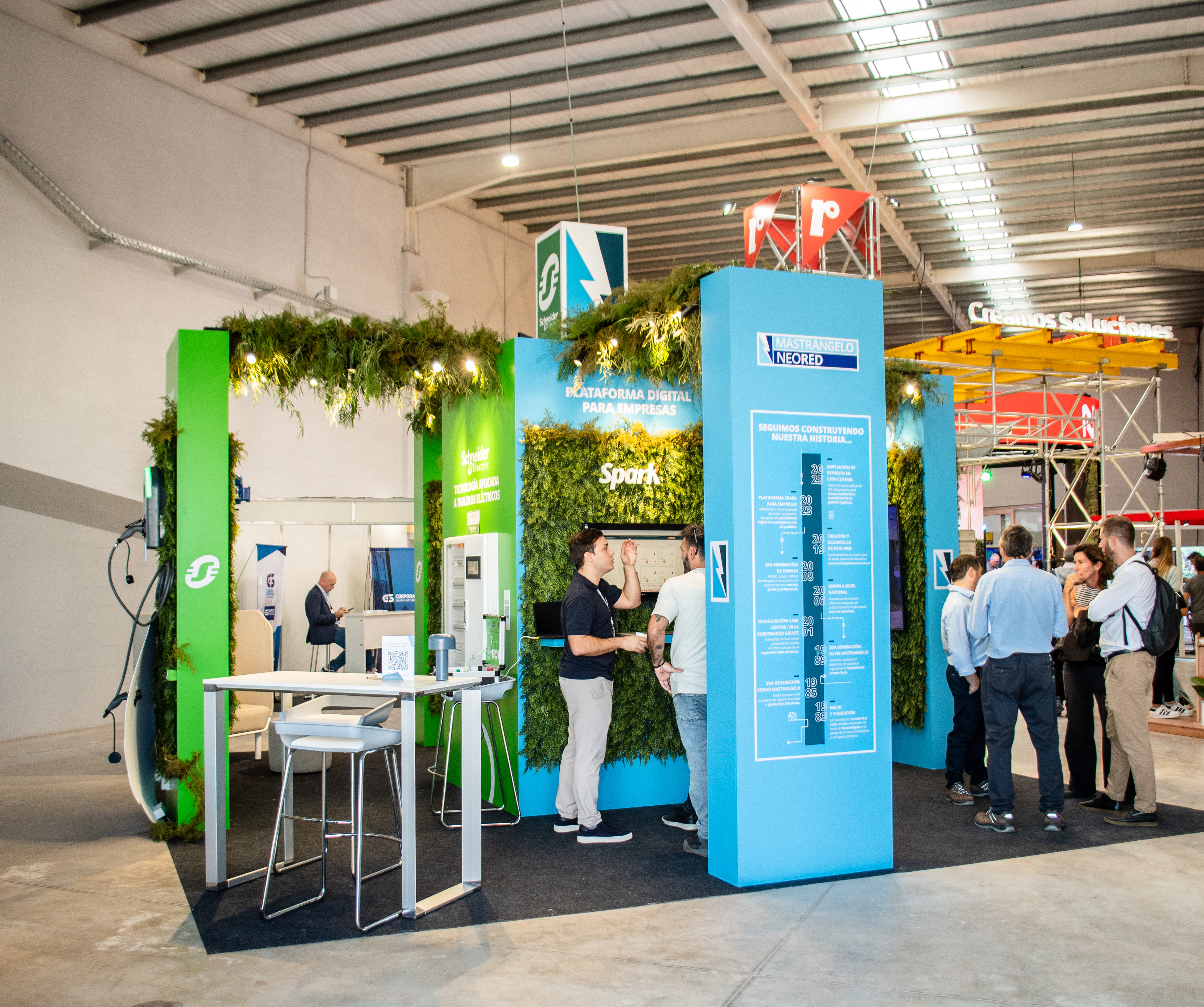 STAND PARA MASTRANGELO NEORED EN EXPOCON 2025